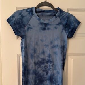 lululemon athletica swiftly tech Blue Tie-Dye Short Sleeve Tee